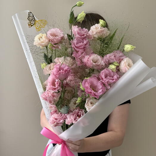 Авторский букет из розовой эустомы и паникума 💐