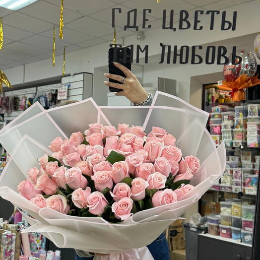Букет розовых роз