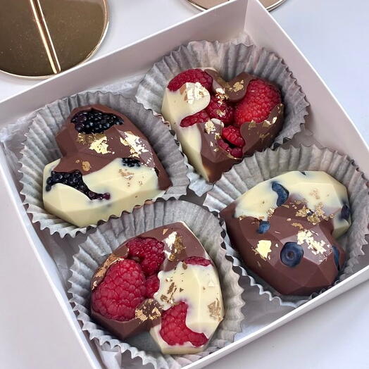 Сердечки с ягодами