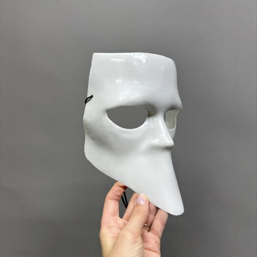 Маска на Хэллоуин 👻