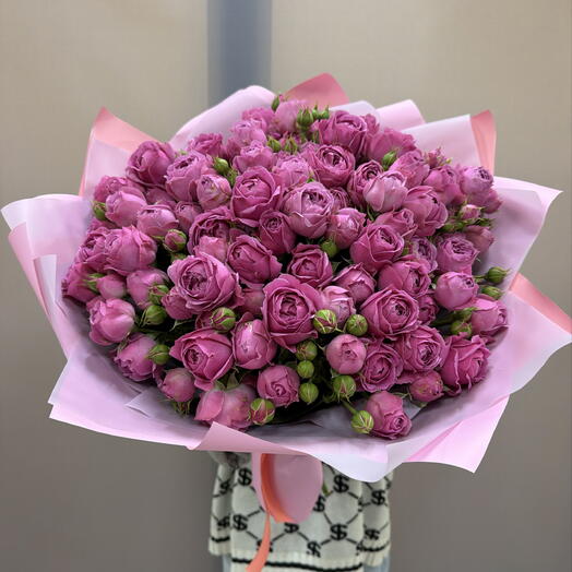 Букет из кустовых пионовидных роз 🎀