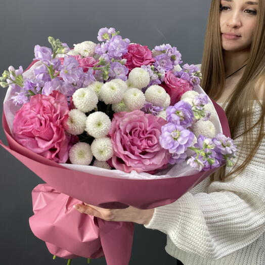 Букет  Матиолла , Пионовидная Роза , хризантема