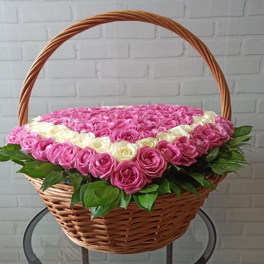Basket of roses " Pure love "