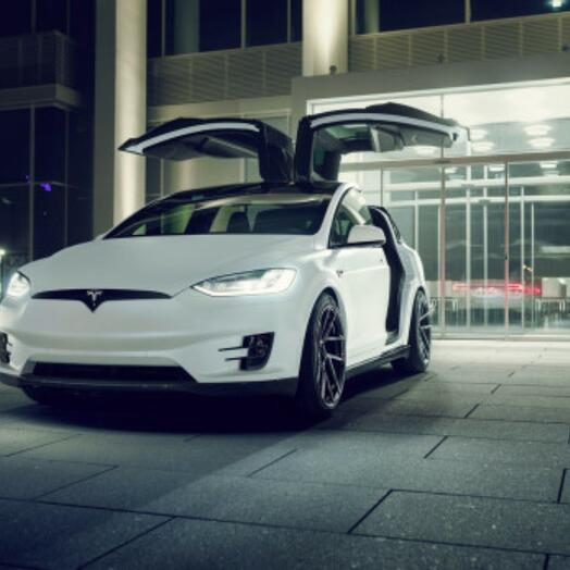 Test drive do carro TESLA Model X75 em Moscou para 1-3 pessoas