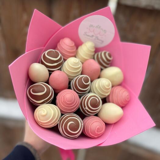 Dulce ramo de fresas en chocolate "Glamour"