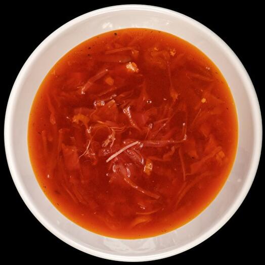 Borscht fácil con pollo de granja
