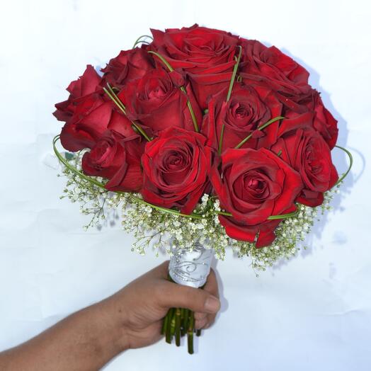 15 Roses Hand Tied