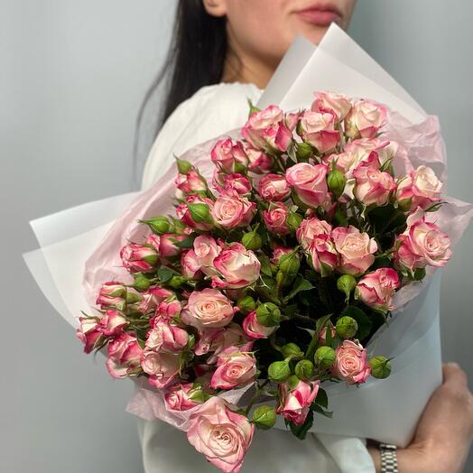 Букет кустовых роз