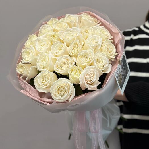 Букет из 25 белых роз