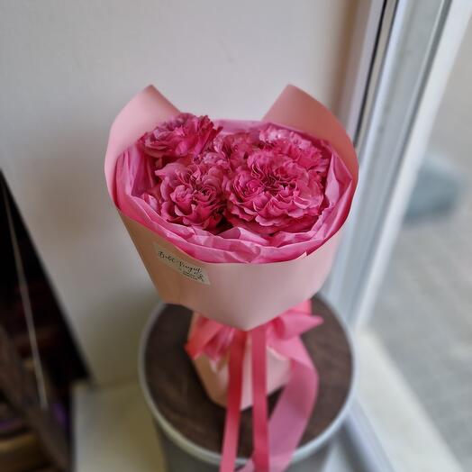 Lace rose monobucket in an aquabox