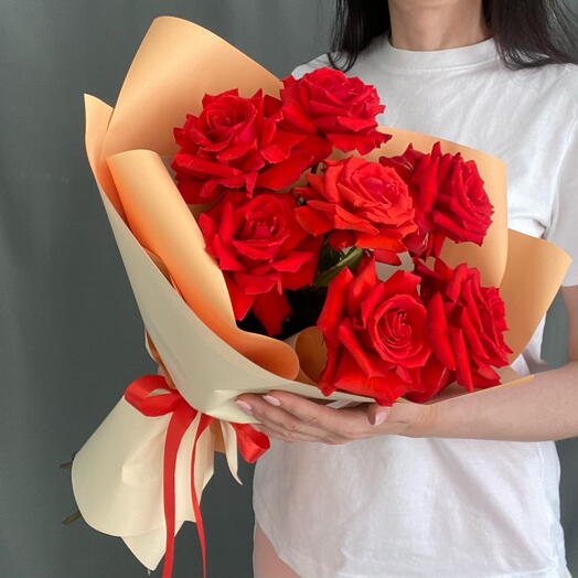 Букет из алых французских роз🌹🌹🌹