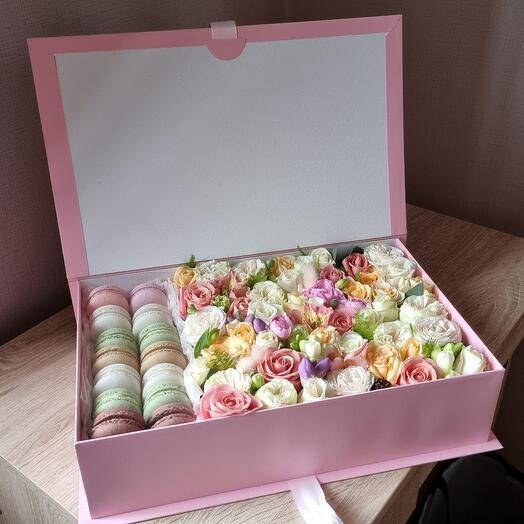 Цветы в коробке
