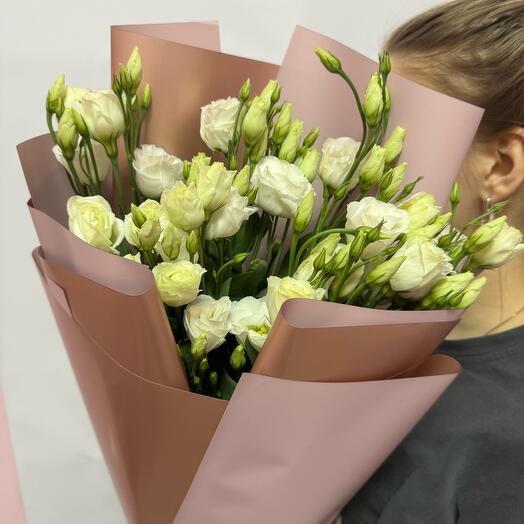 Букет из белой эустомы м