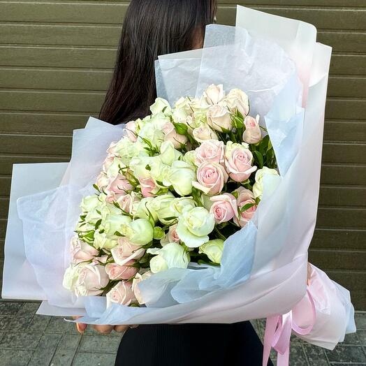 Букет из спрей роз