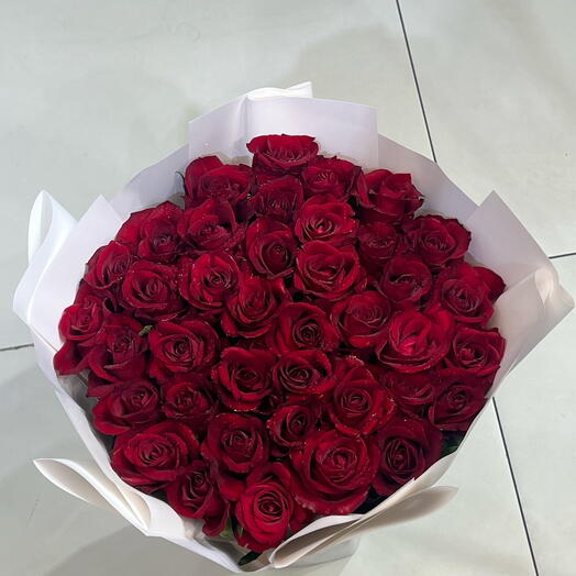 Red roses bouqet