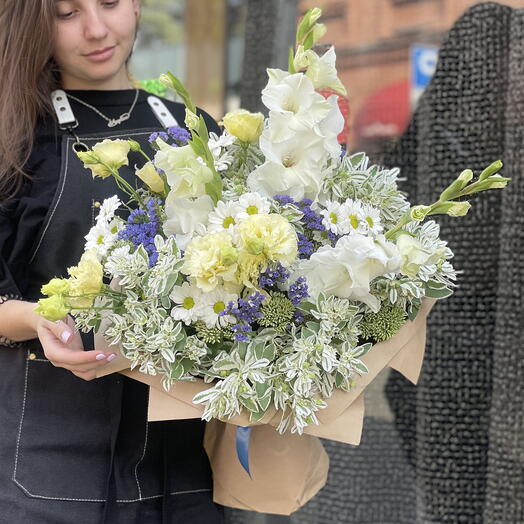 Snow-white bouquet with gladioli