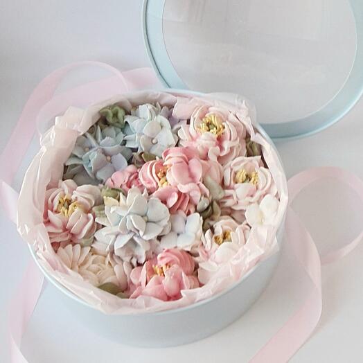 Marshmallow flowers bouquet box