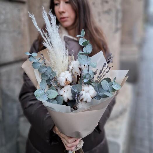 Dried flower bouquet with cotton and lavender