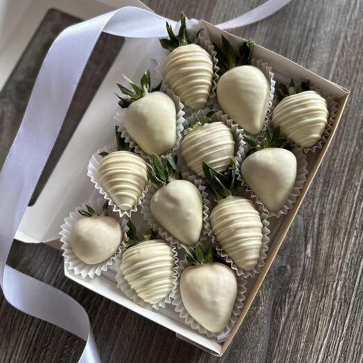 Набор клубника в белом шоколаде