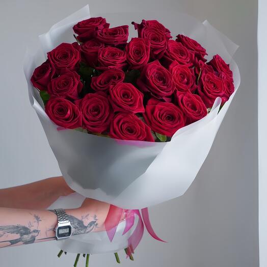 25 rosas rojas