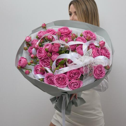 Premium Круглый букет из 11пионовидных кустовых роз