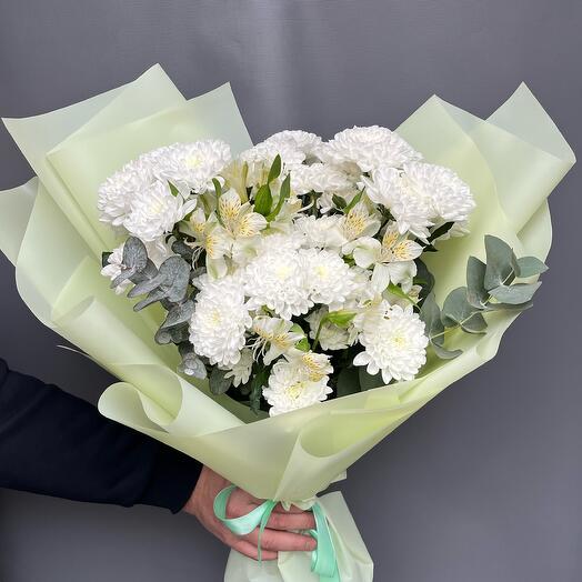 Bouquet of white bush chrysanthemums, alstroemeria and eucalyptus