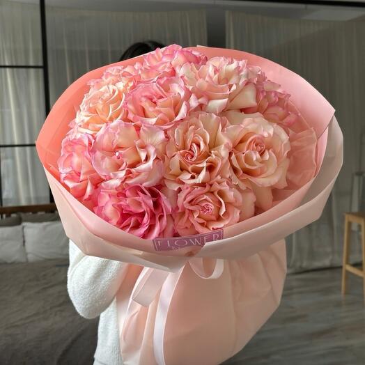 Пышный моно букет из стойких французских роз 😍