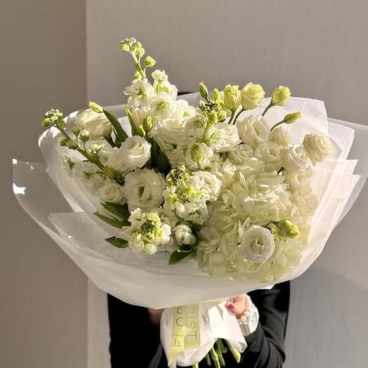 Букет «Воздушная любовь» М-размер