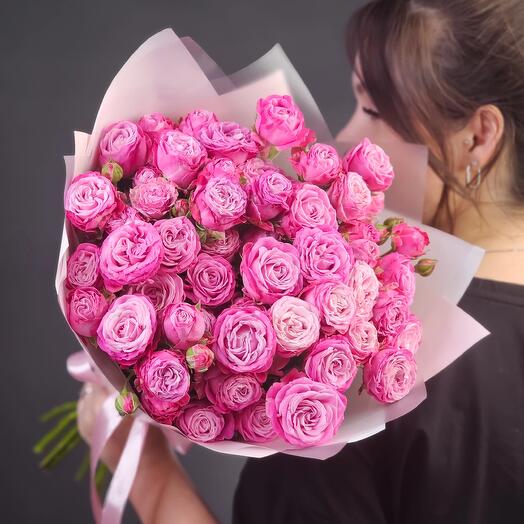 13 кустовых пионовидных роз
