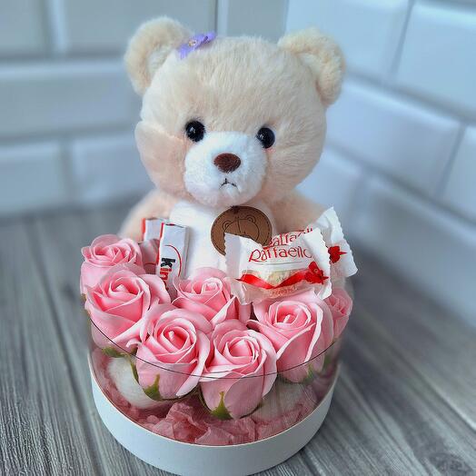 Juguete de oso De peluche con 7 rosas de jabón y dulces
