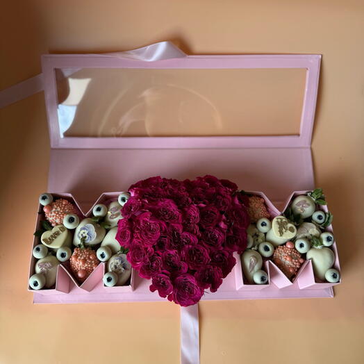 MOM Box with Spray Roses