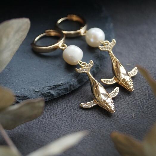 Серьги-киты с жемчугом