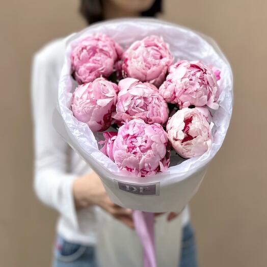 7 нежно-розовых пионов 🌸