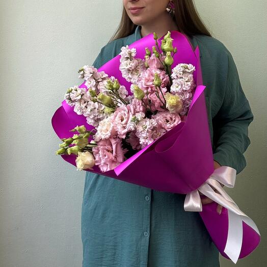 Эустома и маттиола