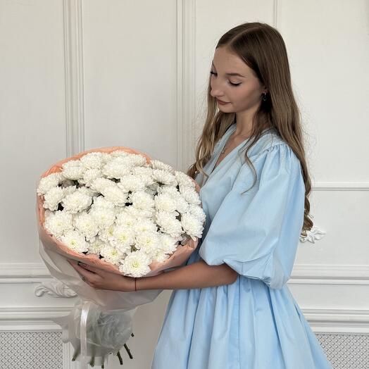 Букет из 13 кустовых хризантем
