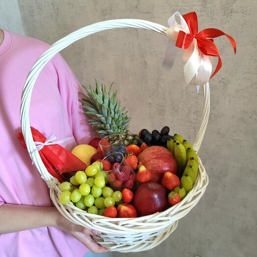 Корзина фруктово-ягодная