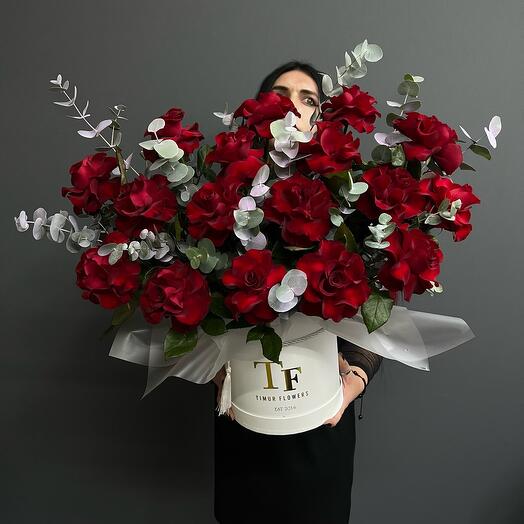 Французские розы с Эвкалиптом в Тубусе