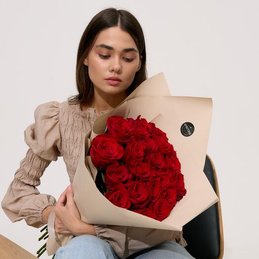 25 rosas rojas en la elaboración