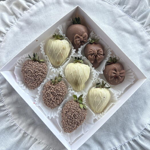 Клубника в шоколаде бантик
