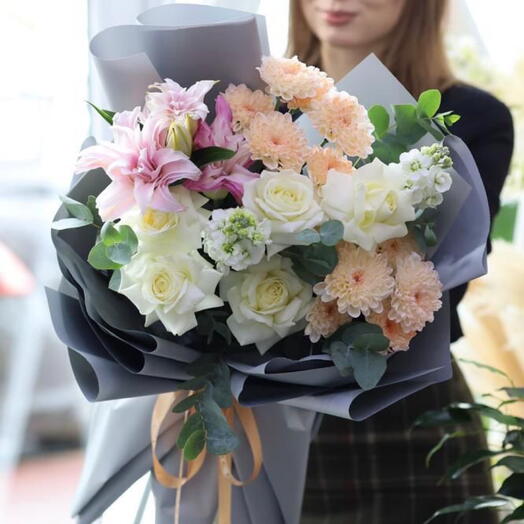 Осенняя коллекция: букет в синем оформлении + бенто торт в подарок