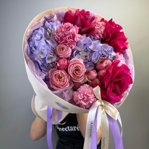 Авторский букет Нектар с гортензией