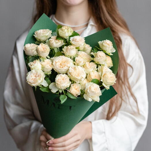 Нежные кустовые пионовидные розы MF1848