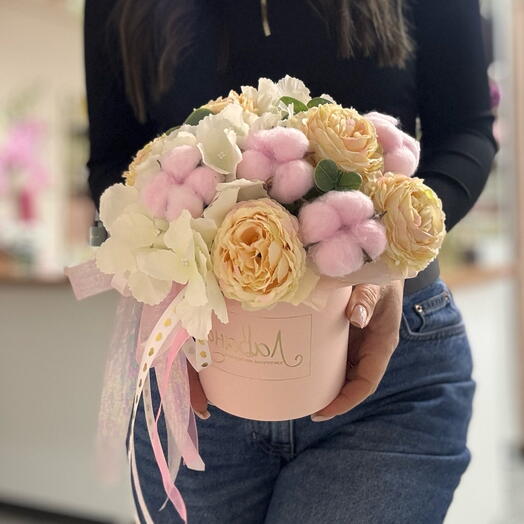 Интерьерная композиция персиковая