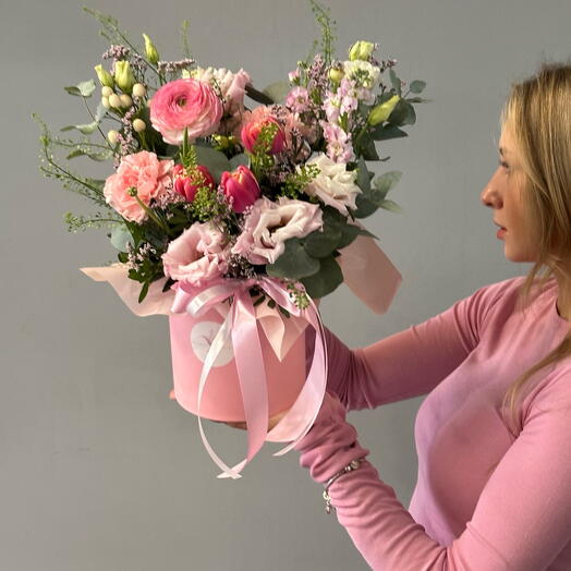 Цветы в коробке «Роскошь»