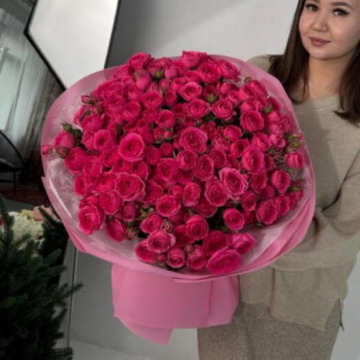 Букет кустовых роз