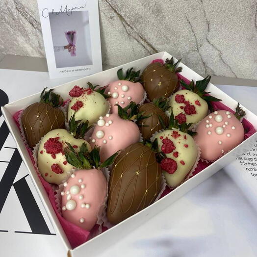 Набор клубники в шоколаде