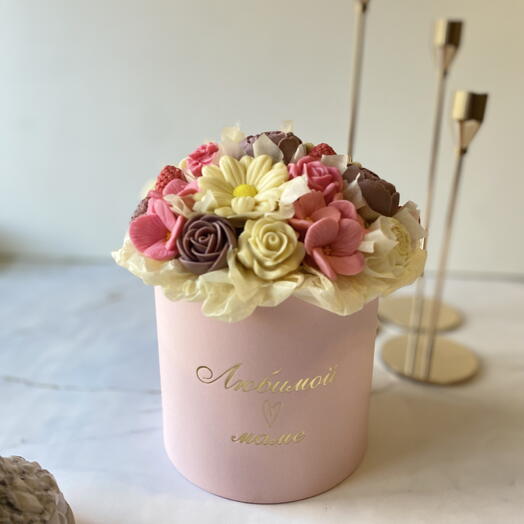 Цветы из шоколада маме подарок на день рождения