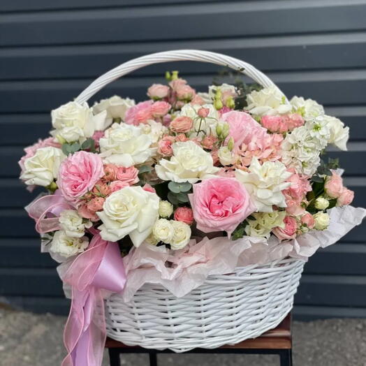 Букет Сборная корзина «Розовая нежность»
