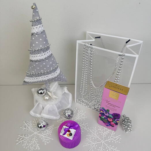 Подарочный набор елка ручной работы, свеча и мед-суфле