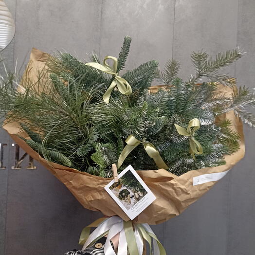 Новогодний букет "Бой курантов"